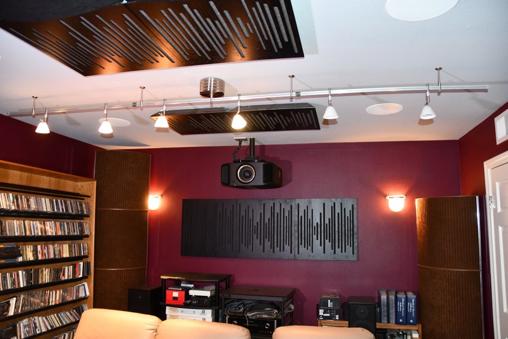 VicTotem Ultra VMT - Brown Oak and Black