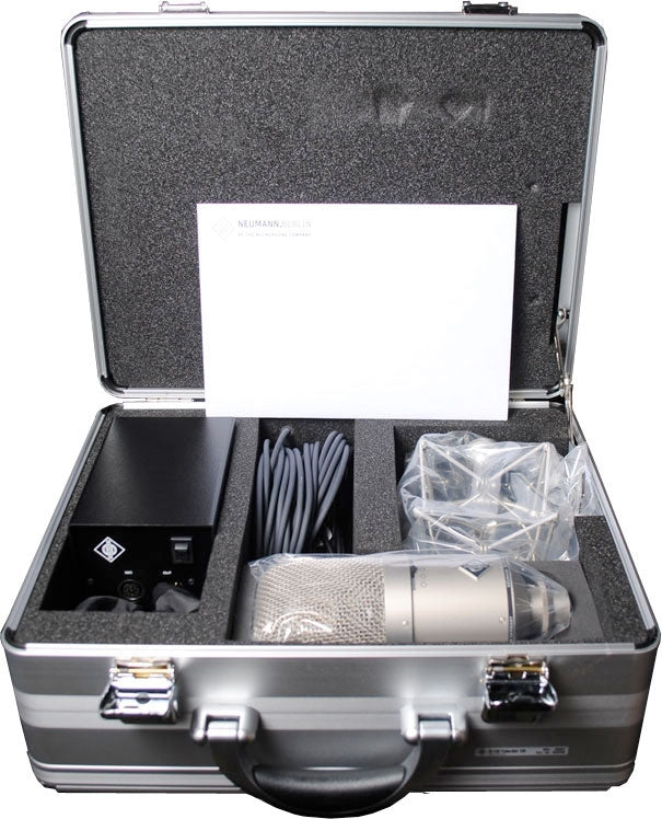 M 149 with Latch Lake 3300, Mogami Gold Studio 25' and Stedman Popscreen XL