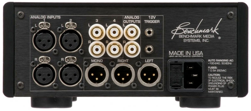 LA4 with Remote Control (Black)