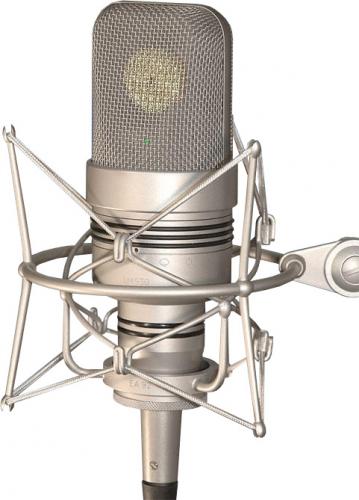 UM930 with EA92S suspension mount