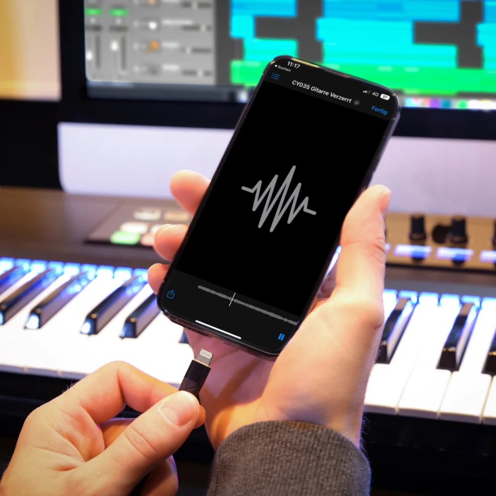 PRO X Lighting Cable