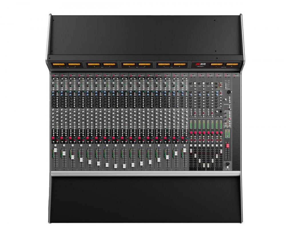 Console 32Classic 16Ch, pré-câblée pour Dante