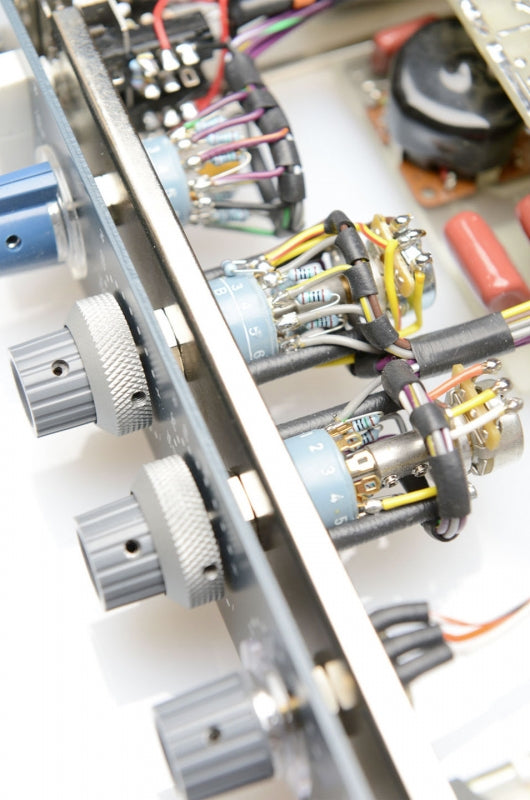 1066D - Mic Pre/EQ 19'' Rackmount with PSU