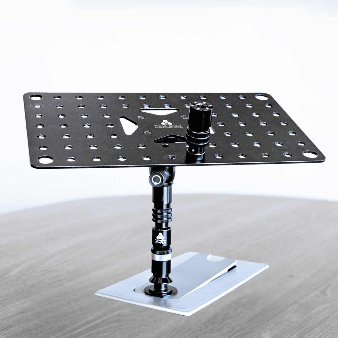 IO-Desk-Mini