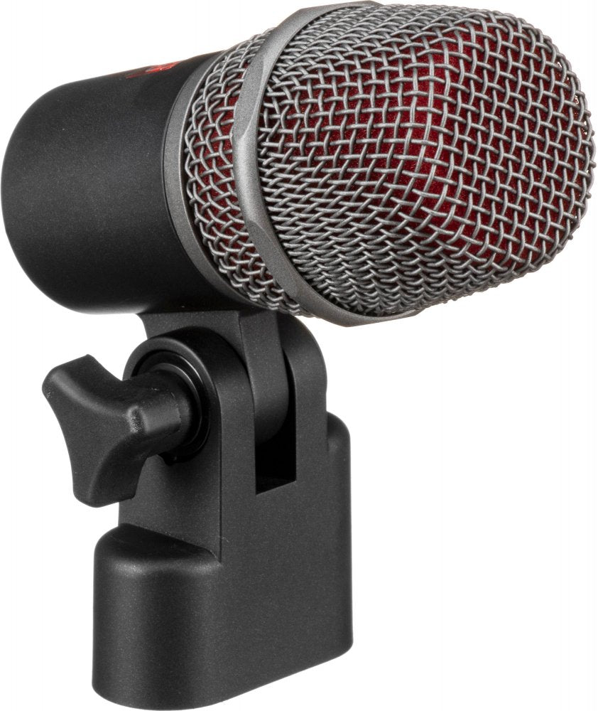 V BEAT – Studio Economik