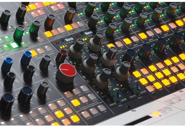 Mena！！ 8424 – Studio Economik