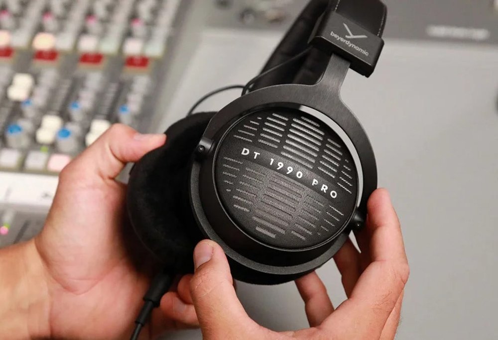 Buy BEYERDYNAMIC DT 1990 Pro MKII - Headphones | Canada Authorized