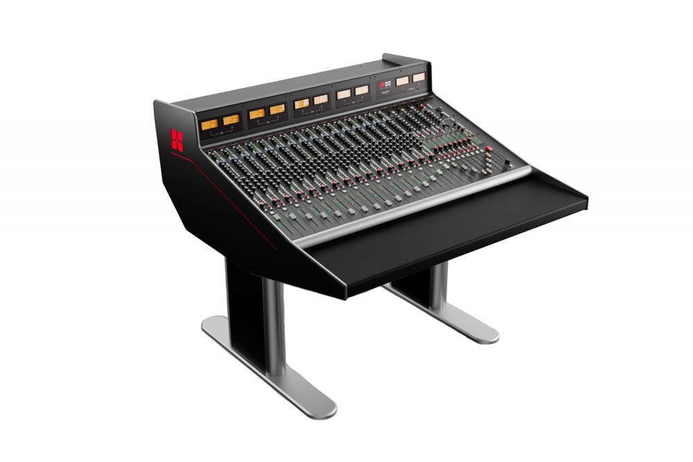 32Classic 16Ch console, includes Dante