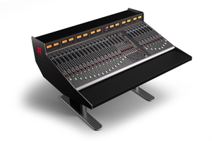 Console 32Classic 24 canaux, inclut Dante