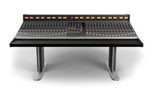 32Classic 32Ch console, includes Dante