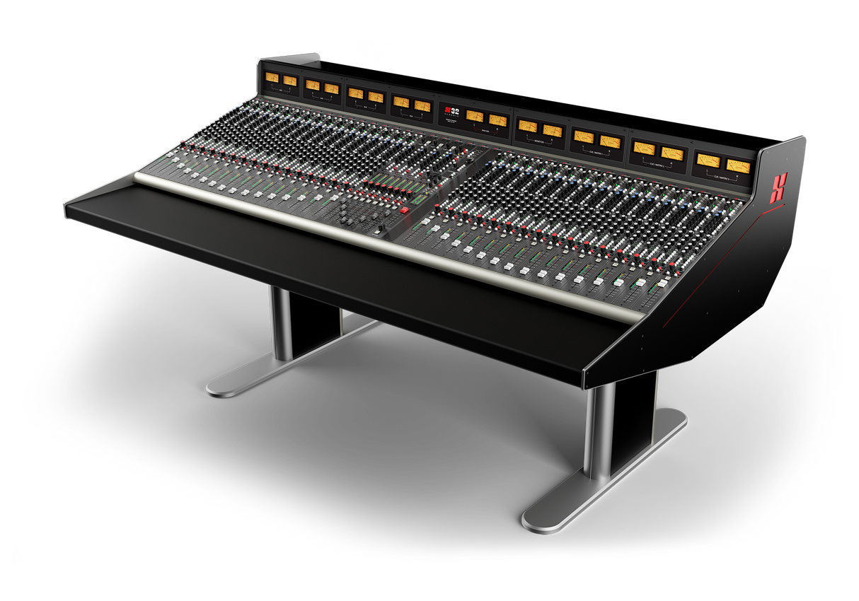 32Classic 32Ch console, includes Dante