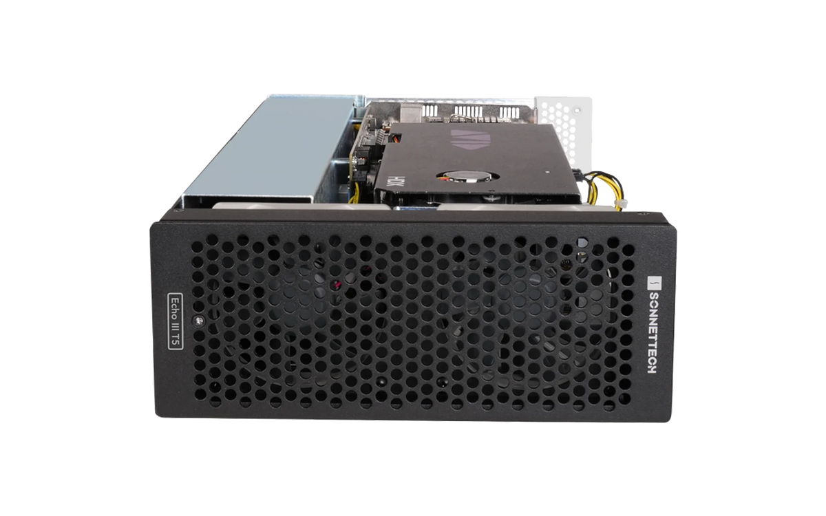 Echo III Three-Slot Full-Length Thunderbolt 5 PCIe Card Module